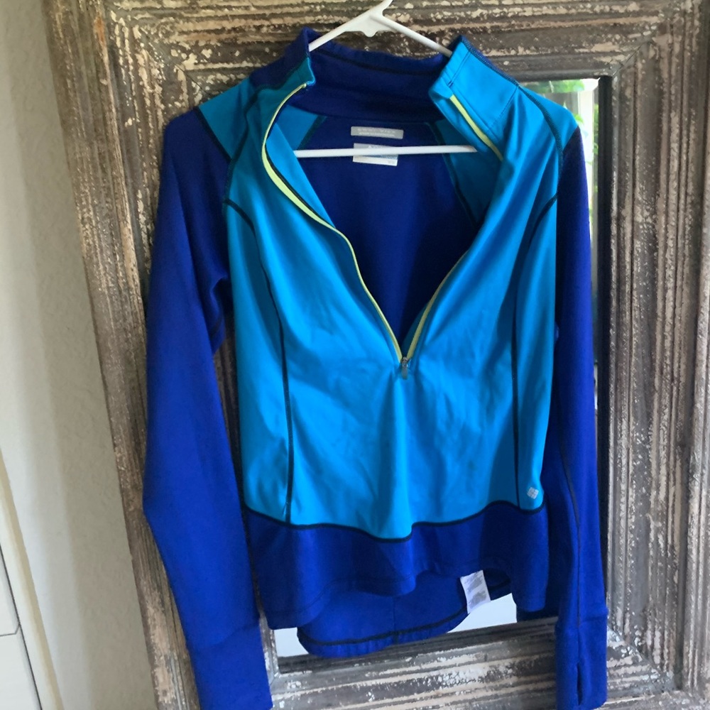 Columbia running shirt